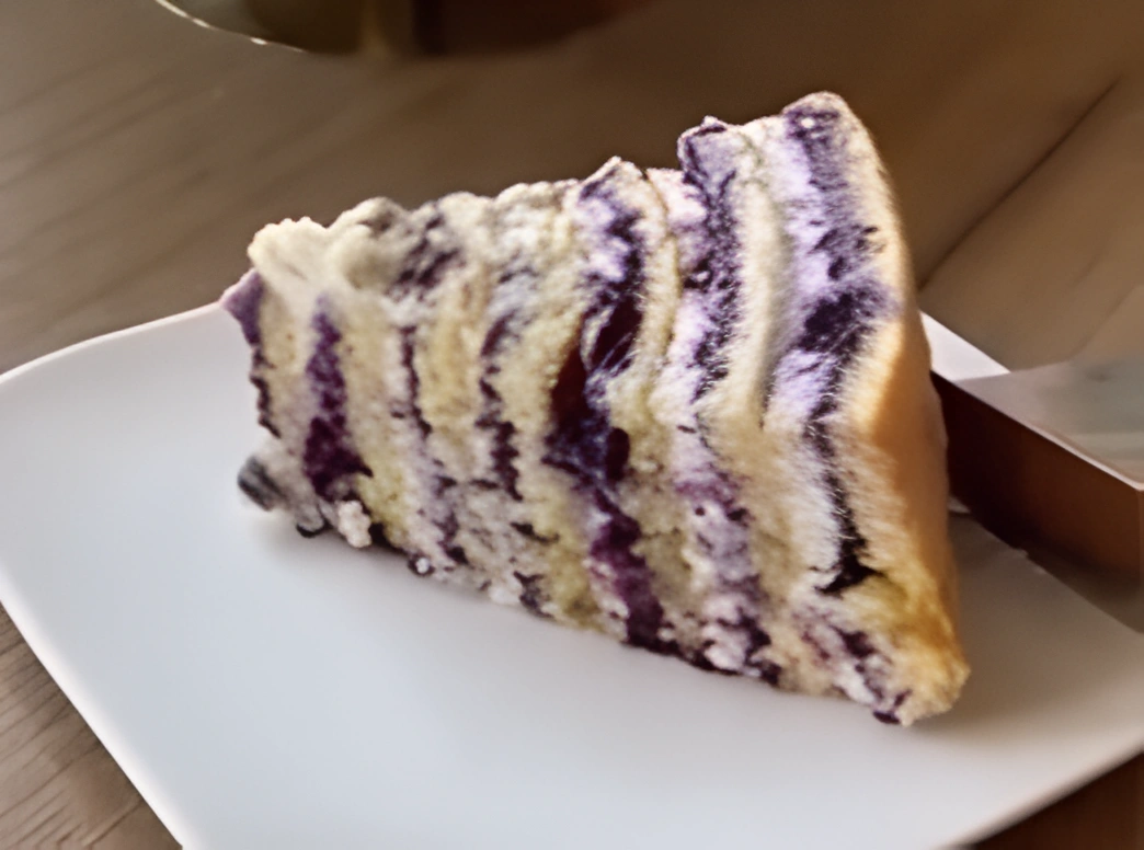 The Most Luscious Swirled Blueberry Mascarpone Cake 8 Capture decran 2025 11 26 232226 1